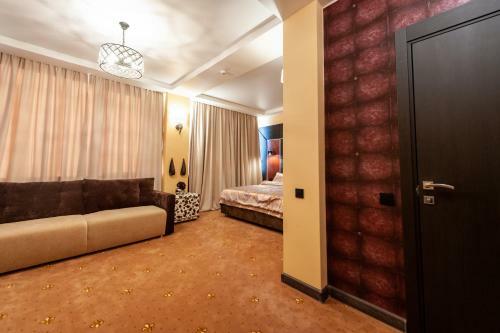 Hotel ??????