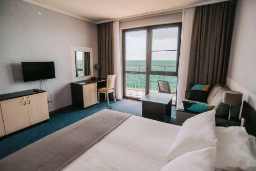 Hotel Golden Hills