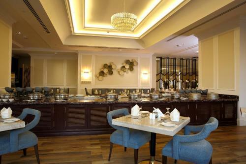 Vittori Palace Hotel And Residences