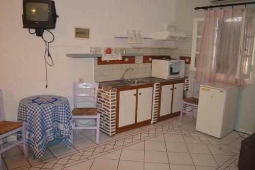 Aposperitis Rooms & Apartments