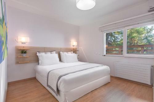 The White Villa At Sani