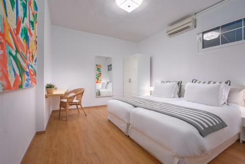 The White Villa At Sani