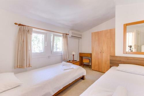 Stamatiadis Sani Cape Villas