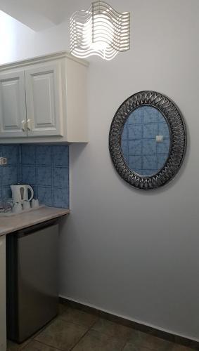 Kafieris Apartments (on The Cliff)