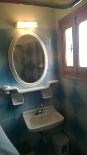 Moustakis Hotel