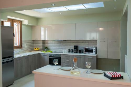 Villa Harmony-crete Residences