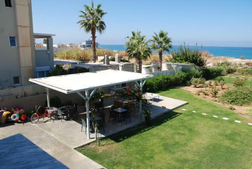 Yiannis Apartments