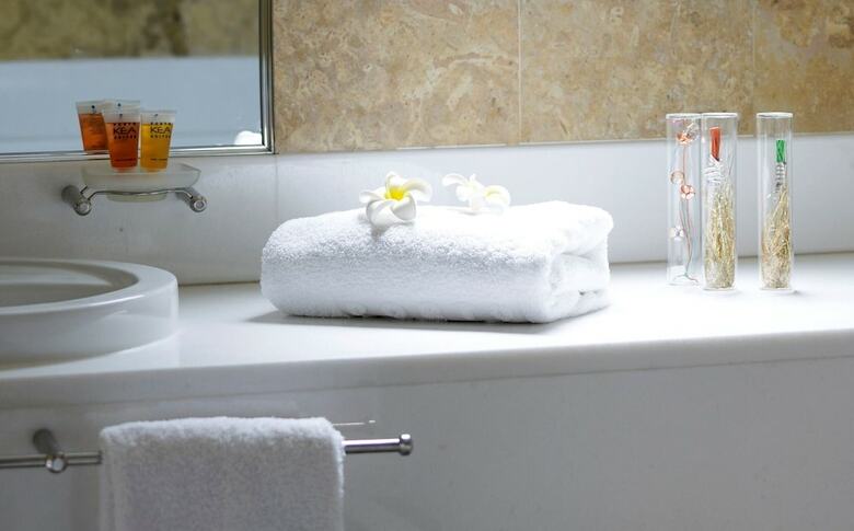 Hotel Porto Kea Suites