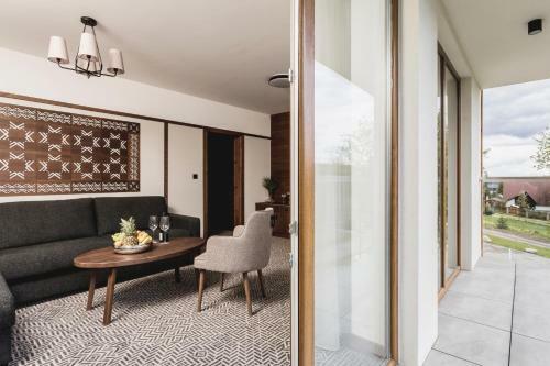 Hotel Arietes Marmont Resort