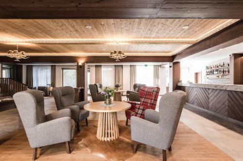 Hotel Arietes Marmont Resort