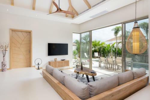 Trichada Pool Villa By Rents In Phuket