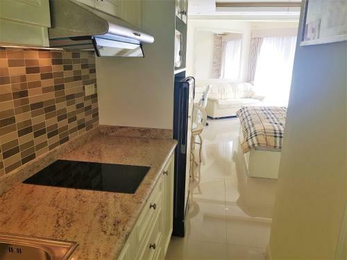 12th Floor Studio Apartment At Jomtien Beach Condominium