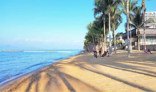 Sea View Apartment Rimhad Condominium Pattaya
