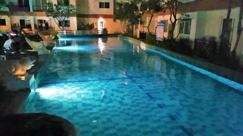 Park Lane Studio Apartment With Swimming Pool View Pattaya