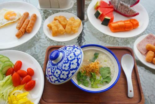 Usabai Riverside Boutique Hotel