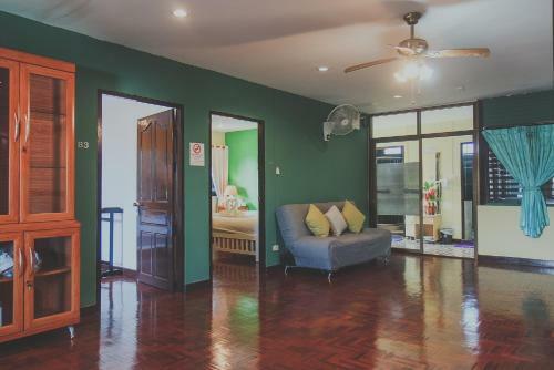 Chill Vibe Hostel