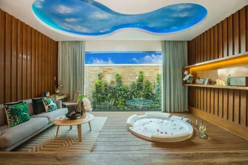 Hotel Pool Suite Chiang Mai