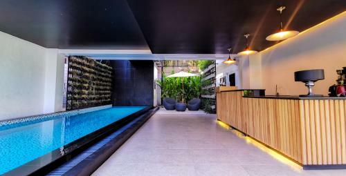 M5 Hotel