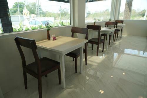 The Charlotte Smart Hotel Lopburi