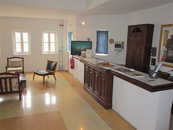 Hotel Lefkes Village