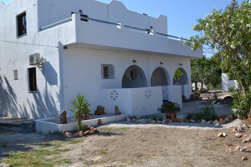 Hostal Skyros Panorama Studios