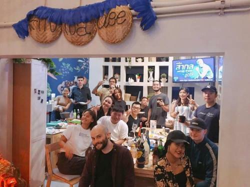 Kinnon Deluxe Hostel Coworking Cafe