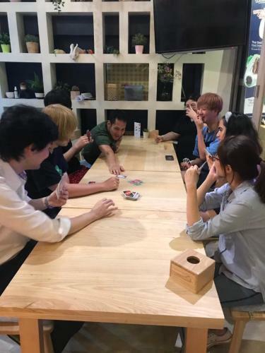 Kinnon Deluxe Hostel Coworking Cafe