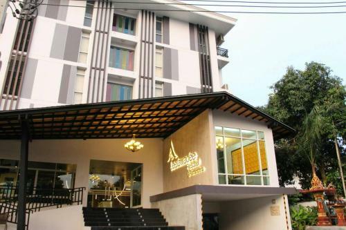 Hotel Leelawadee Resotel Raminthra