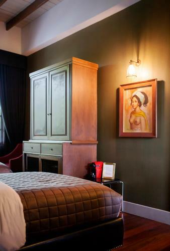 Hotel Bangkok Publishing Residence