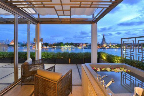 Hotel Riva Arun Bangkok
