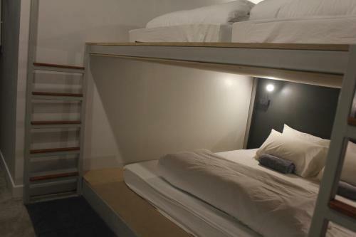 Ekanek Hostel