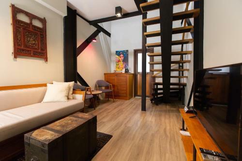 Hotel Prince Theatre Heritage Stay