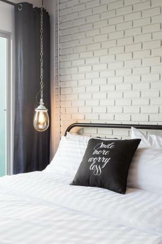 Hotel Vacation Bangkok, The Artistic Home