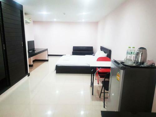 Hostal Mok Mek 72