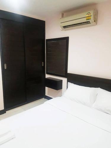 Hostal Mok Mek 72