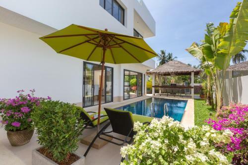 Ban Tai Estate Beachclub Villas