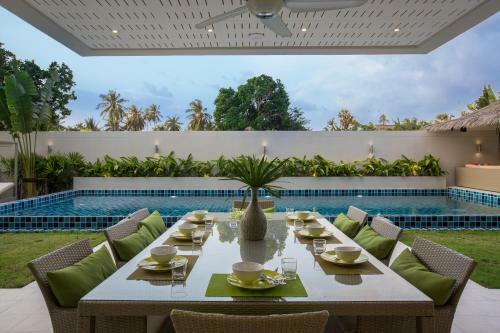 Ban Tai Estate Beachclub Villas