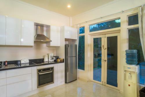 Beachfront Resort Villa Baan Chanchai 2br