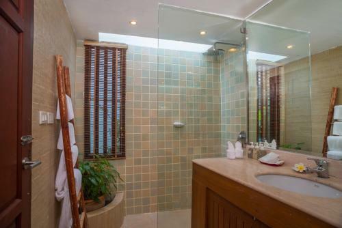 Beachfront Villa Baan Chaai Haat 4br
