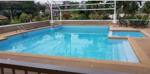 Baan Suan Lalana Tc F1 R123