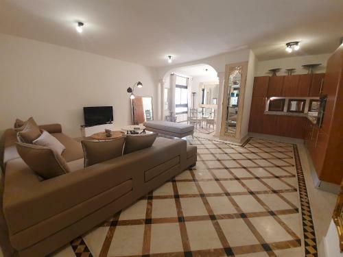 Apartamento Golden Tulip Spacious One Bed With 2 Terraces