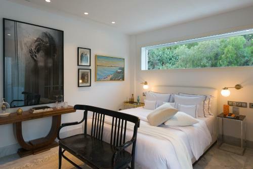 Hostal Maison Dedine