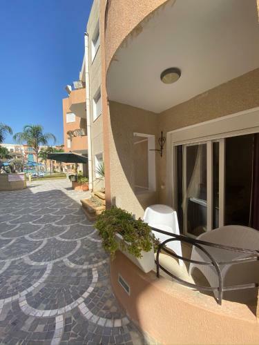 2 & 3 Bedroom Apartment In A Private Holiday Compound