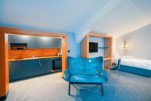 Roof 264 Hotel & Suites