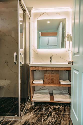 Hotel Venezia Ala�at? By Nobela