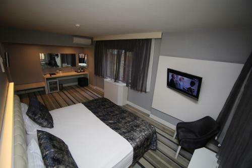 Grand Nora Hotel