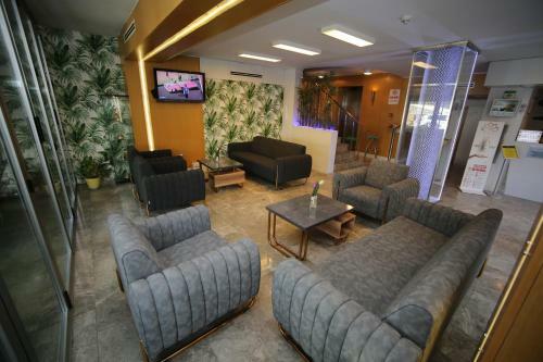 Grand Nora Hotel
