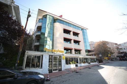 Grand Nora Hotel