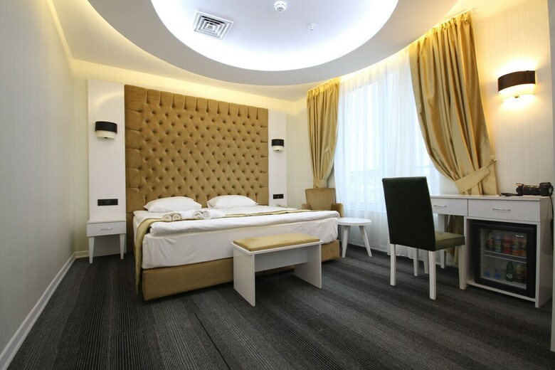 Grand Silay Hotel