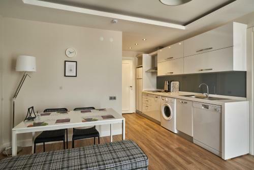 Bed & Breakfast Lara Suite?s Apart Hotel